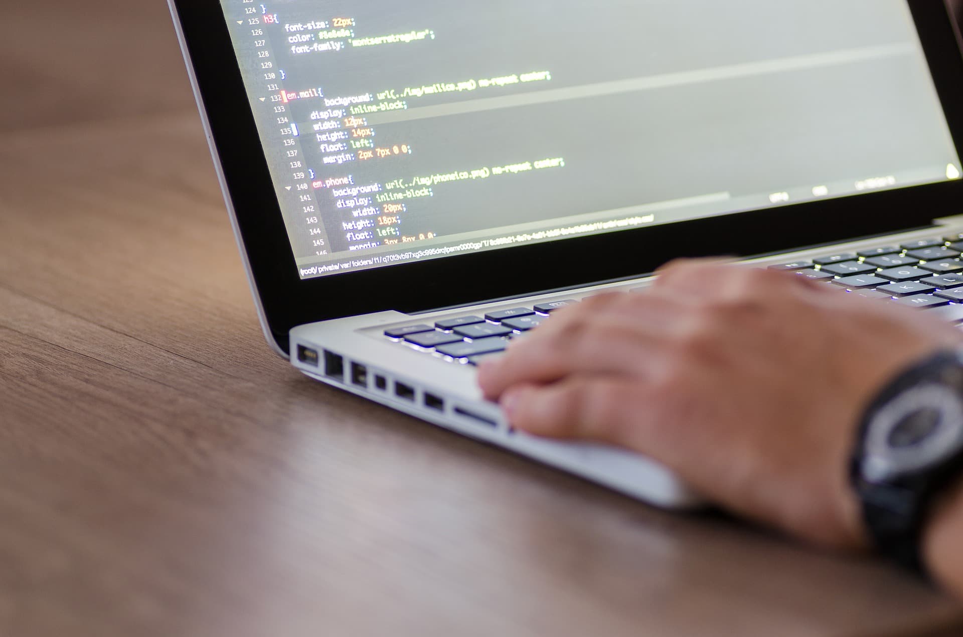 ¿Por qué merece la pena enseñar programación a los niños? ¿Qué salidas profesionales abre?
