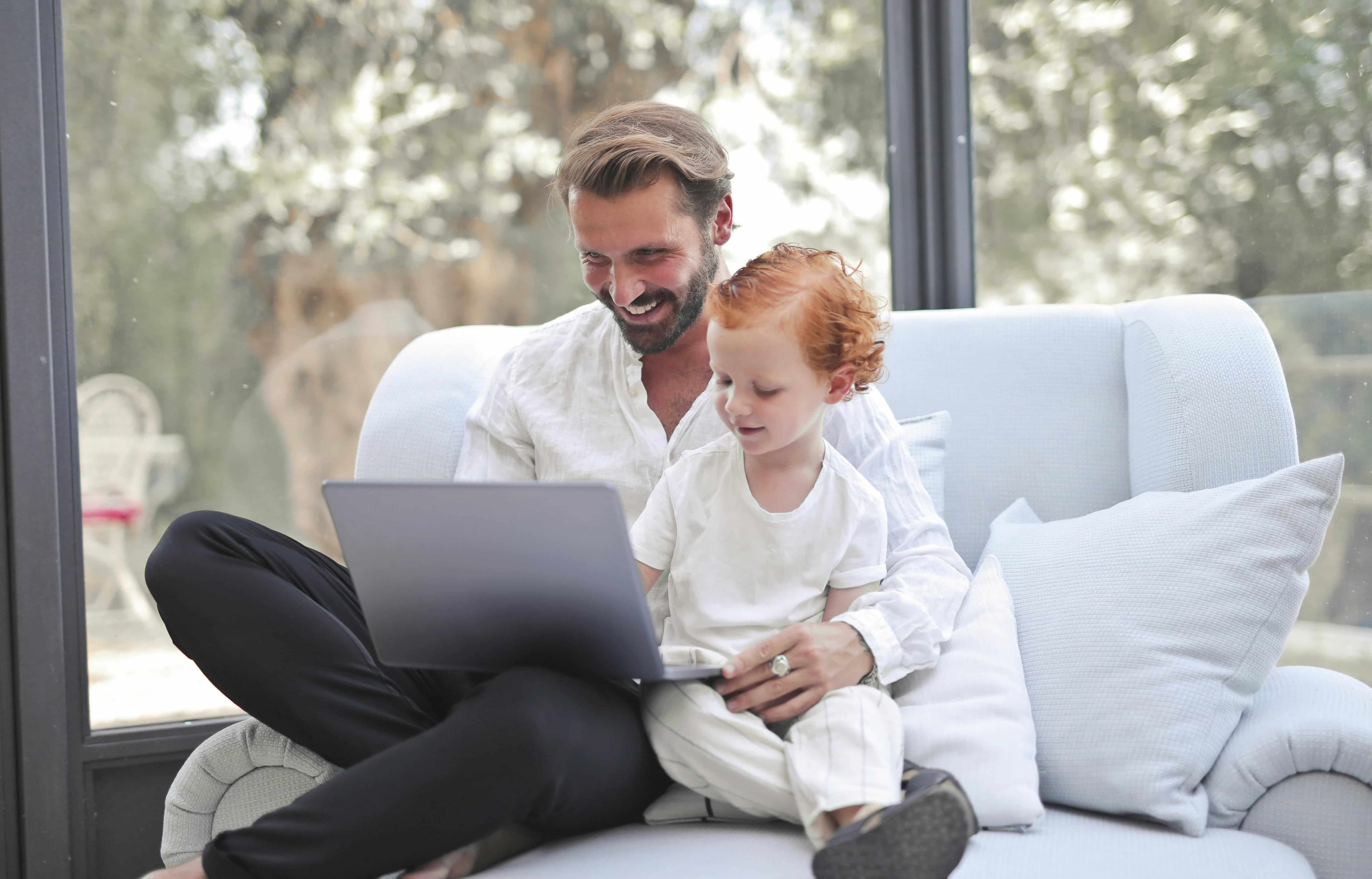 Los 5 errores más comunes que cometen los padres al enseñar programación a sus hijos (y cómo evitarlos)